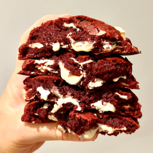 🍪 Vallatu Punapea - Red Velvet valge šokolaadiga