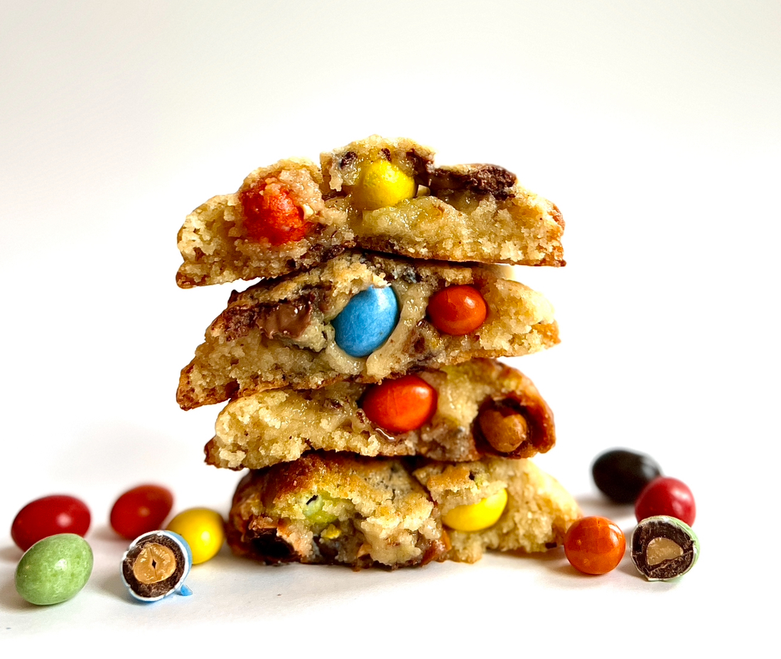 Mummu Mari – M&M kommidega ekstrakrõmps käsitööküpsis | KuuKi Estonia