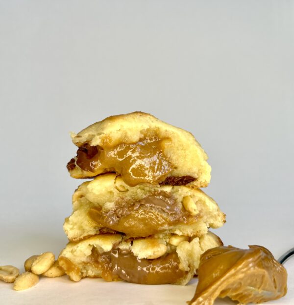 Peanut_caramel_chocolate_chip_cookies